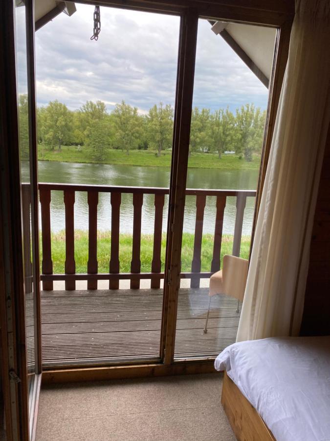 Chalet La Meuse Villa Maaseik Dış mekan fotoğraf